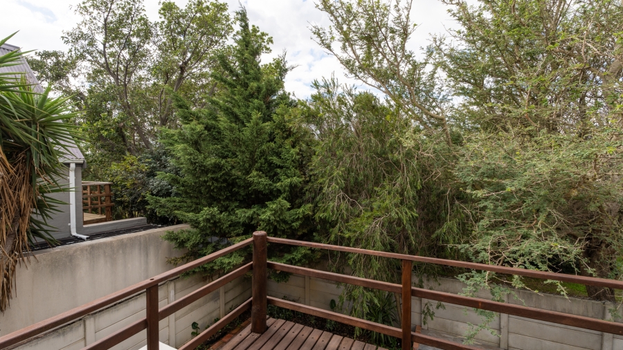 To Let 3 Bedroom Property for Rent in Anchorage Park Western Cape